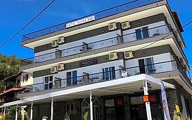 Hotel Elena